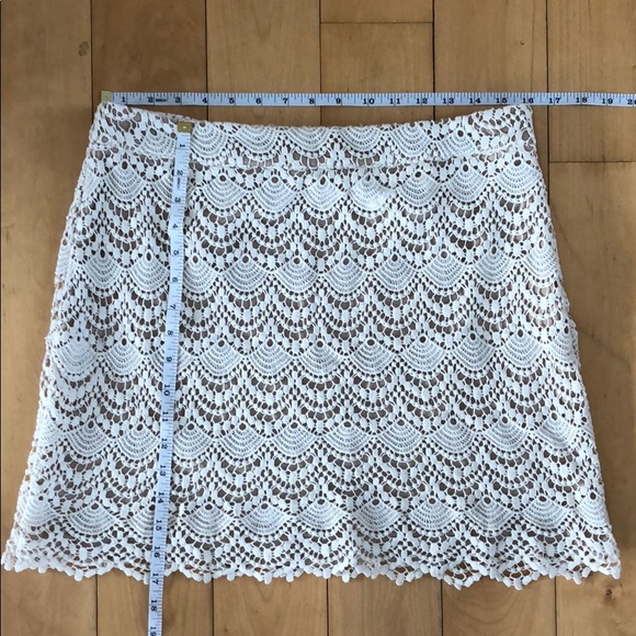 Forever 21 Stretchy Off-White Lace Mini Skirt Sz L - Picture 8 of 8